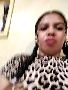 Ariana-07 online show from 02.28.25