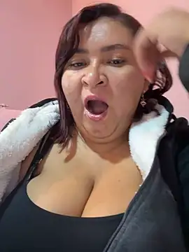 Snapshot of KarlaWild chatting on 02.16.25 KarlaWild online show from 02.16.25