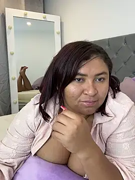 Snapshot of KarlaWild chatting on 02.21.25 KarlaWild online show from 02.21.25