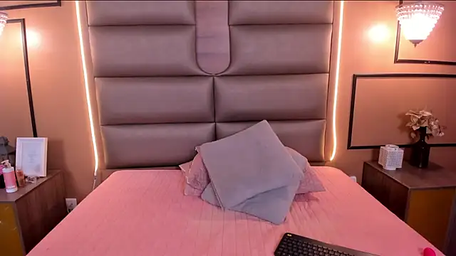 CAYLINCOLLINS online show from 02.27.25