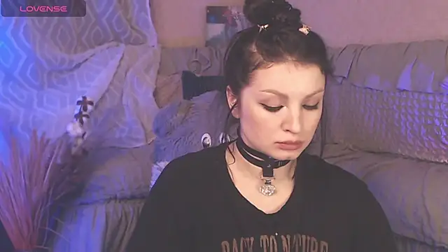Snapshot of BritneyBarker chatting on 01.11.25 BritneyBarker online show from 01.11.25