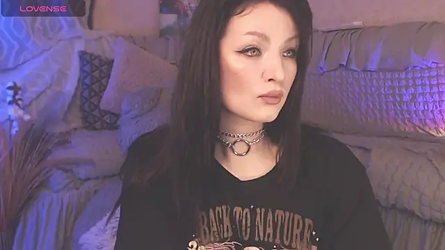 Snapshot of BritneyBarker chatting on 01.25.25 BritneyBarker online show from 01.25.25