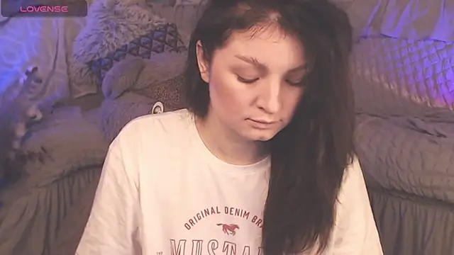 Snapshot of BritneyBarker chatting on 02.23.25 BritneyBarker online show from 02.23.25
