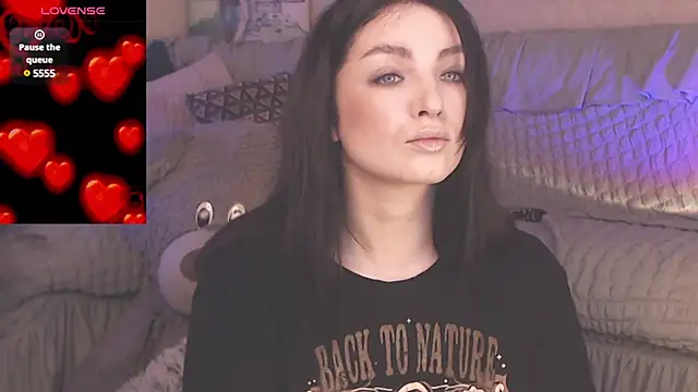 Snapshot of BritneyBarker chatting on 03.15.25 BritneyBarker online show from 03.15.25