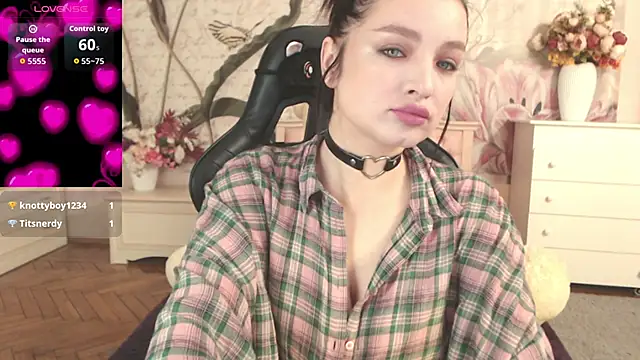 BritneyBarker online show from 10.18.25