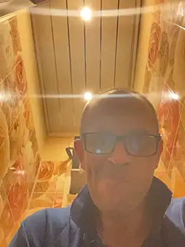 MaxDevilWhite online show from 02.28.26