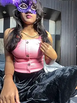 Snapshot of Richa_Madness chatting on 02.01.25 Richa Madness online show from 02.01.25