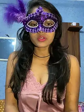 Snapshot of Richa_Madness chatting on 02.08.25 Richa Madness online show from 02.08.25