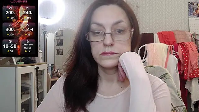 Soffya Soy online show from 02.14.26