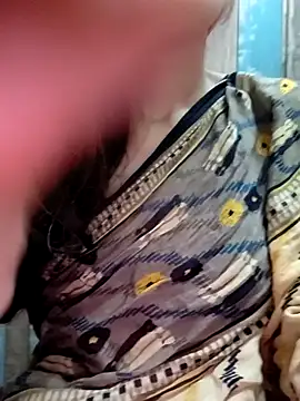 Snapshot of cute_IndianBabe chatting on 10.09.25 cute IndianBabe online show from 10.09.25