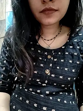 cute IndianBabe online show from 04.04.26