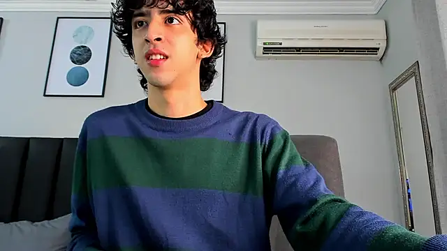 Alezzandro  online show from 02.21.25