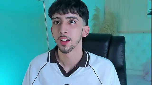 Alezzandro  online show from 09.18.25