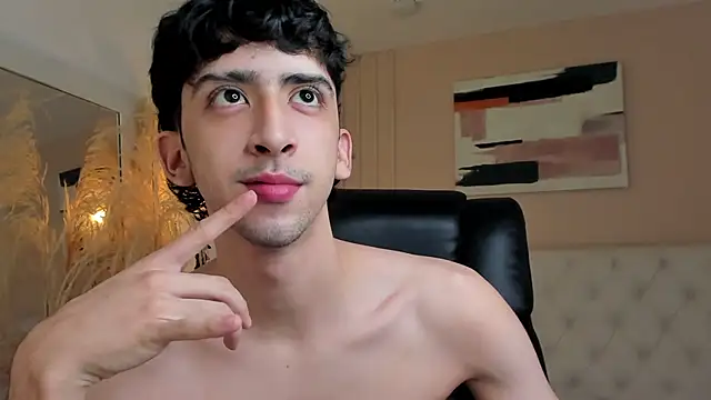 Alezzandro  online show from 10.04.25