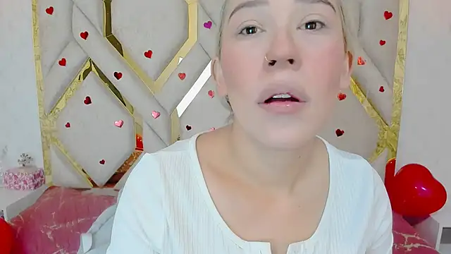 Lannajansen online show from 02.15.25