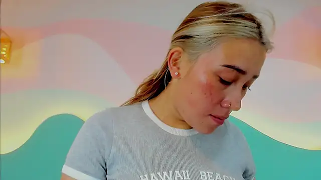 Lannajansen online show from 10.24.25