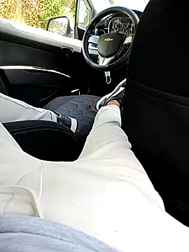 Snapshot of Andre16c chatting on 09.29.25 Andre16c online show from 09.29.25