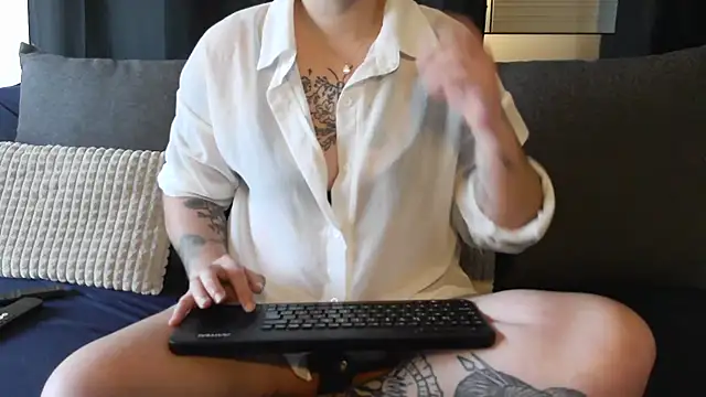 bunnyfox420 online show from 03.25.26