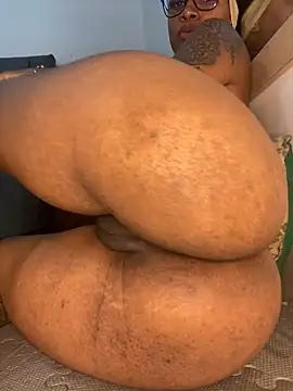 Charlotte bronxxx online show from 10.17.25