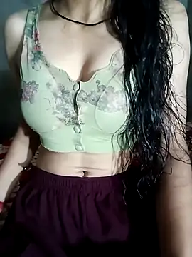 Snapshot of Khushi-Star chatting on 10.04.25 Khushi-Star online show from 10.04.25