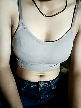 Snapshot of Khushi-Star chatting on 10.15.25 Khushi-Star online show from 10.15.25