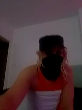 Snapshot of sandrahoeslut chatting on 02.13.25 sandrahoeslut online show from 02.13.25