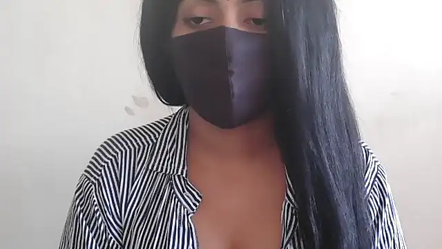 Snapshot of Reddy_Trisha chatting on 11.16.25 Reddy Trisha online show from 11.16.25