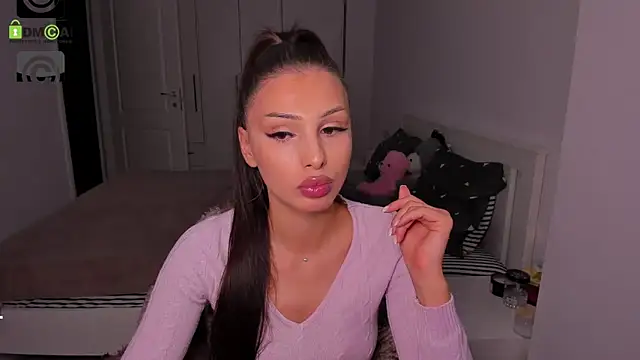 HelenShawn online show from 10.10.25