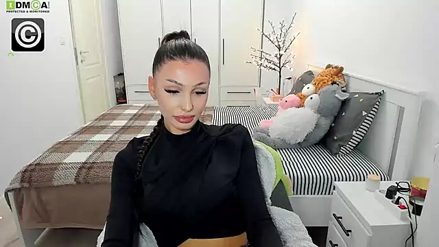 HelenShawn online show from 12.21.25