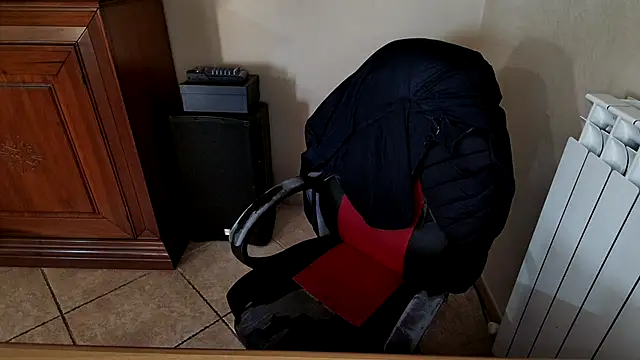 Snapshot of topina8 chatting on 03.17.25 topina8 online show from 03.17.25