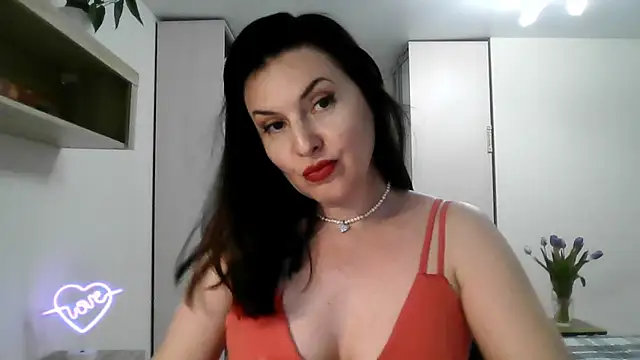 Snapshot of Victoria_Glam chatting on 03.10.25 Victoria Glam online show from 03.10.25