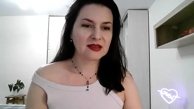 Snapshot of Victoria_Glam chatting on 03.15.25 Victoria Glam online show from 03.15.25