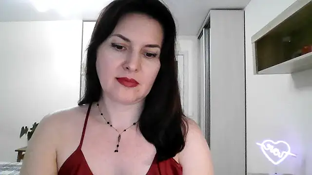 Snapshot of Victoria_Glam chatting on 03.19.25 Victoria Glam online show from 03.19.25