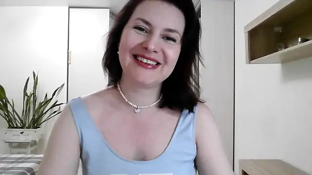 Snapshot of Victoria_Glam chatting on 09.12.25 Victoria Glam online show from 09.12.25