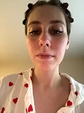 Molli Luv online show from 09.09.25