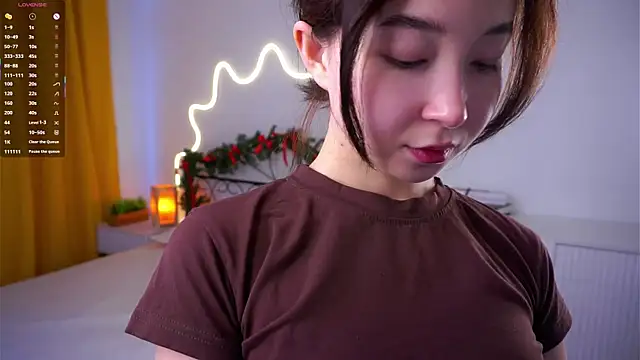 VeronaCritchlow online show from 02.12.26