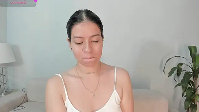 Snapshot of Hannah_Jonhson chatting on 06.03.26 Hannah Jonhson online show from 06.03.26