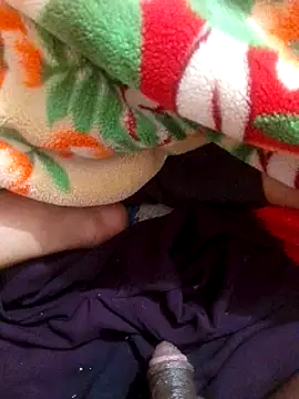 Snapshot of mhmia chatting on 02.20.25 mhmia online show from 02.20.25