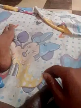 Snapshot of mhmia chatting on 10.13.25 mhmia online show from 10.13.25