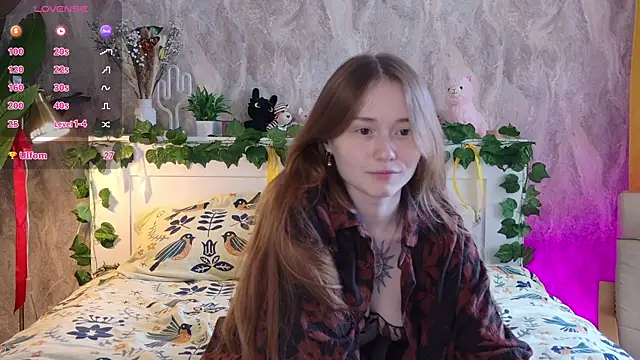 Snapshot of Yo_Pixxie chatting on 03.19.25 Yo Pixxie online show from 03.19.25