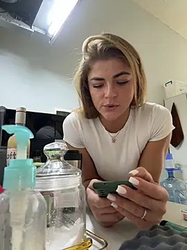 Donna Sun online show from 03.13.25