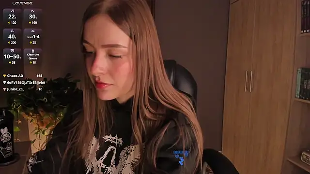 Snapshot of eilynxx chatting on 03.07.25 eilynxx online show from 03.07.25