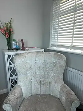 MakemeMillie1 online show from 09.24.25