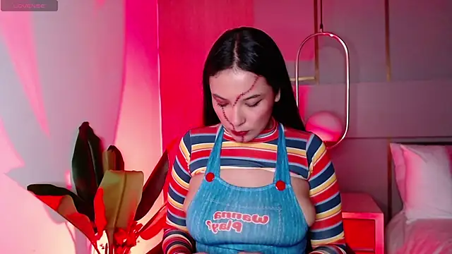 Victoria Collinns online show from 10.26.25