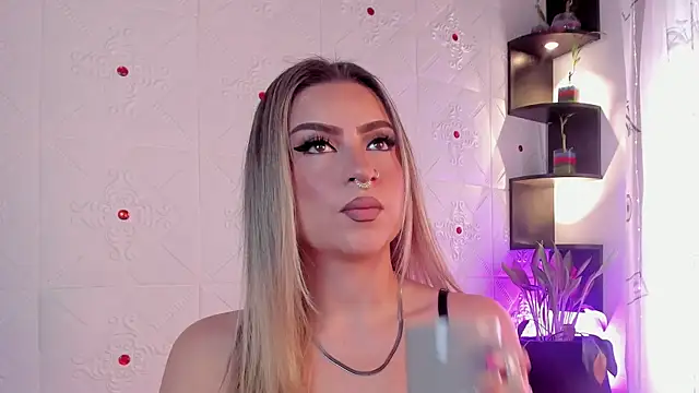 Snapshot of Valka_praskov chatting on 10.22.25 Valka praskov online show from 10.22.25