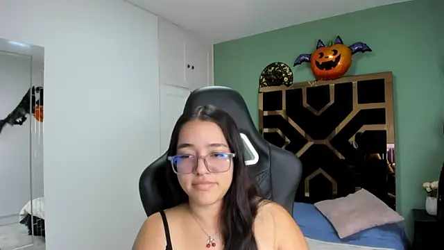 Billie Jhonson  online show from 10.22.25