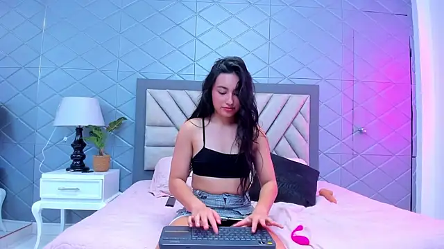 VioletRousse  online show from 02.10.25