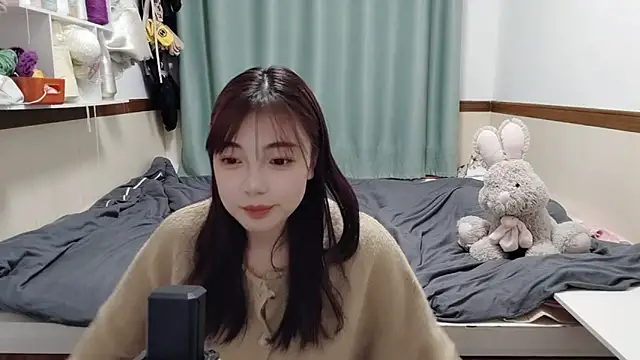 Snapshot of Song_99 chatting on 02.07.25 Song 99 online show from 02.07.25