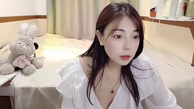 Snapshot of Song_99 chatting on 02.11.25 Song 99 online show from 02.11.25