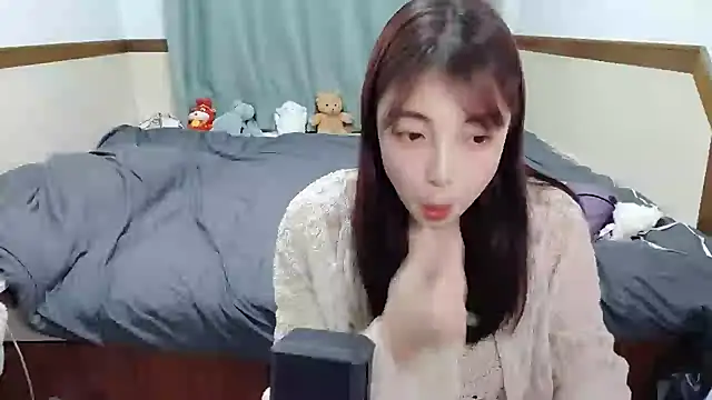 Snapshot of Song_99 chatting on 02.20.25 Song 99 online show from 02.20.25